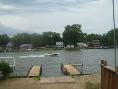 Motel Waterfront And Marina 3*