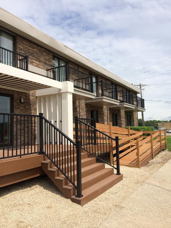 Waterfront And Marina Motel 3*